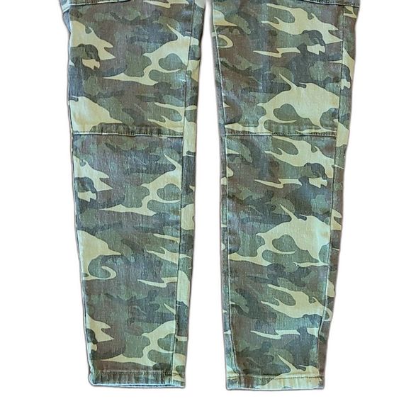Almost Famous Crop Camouflage Jeans High Waist Rise Camo Army Print Ankle Pants - Picture 4 of 16